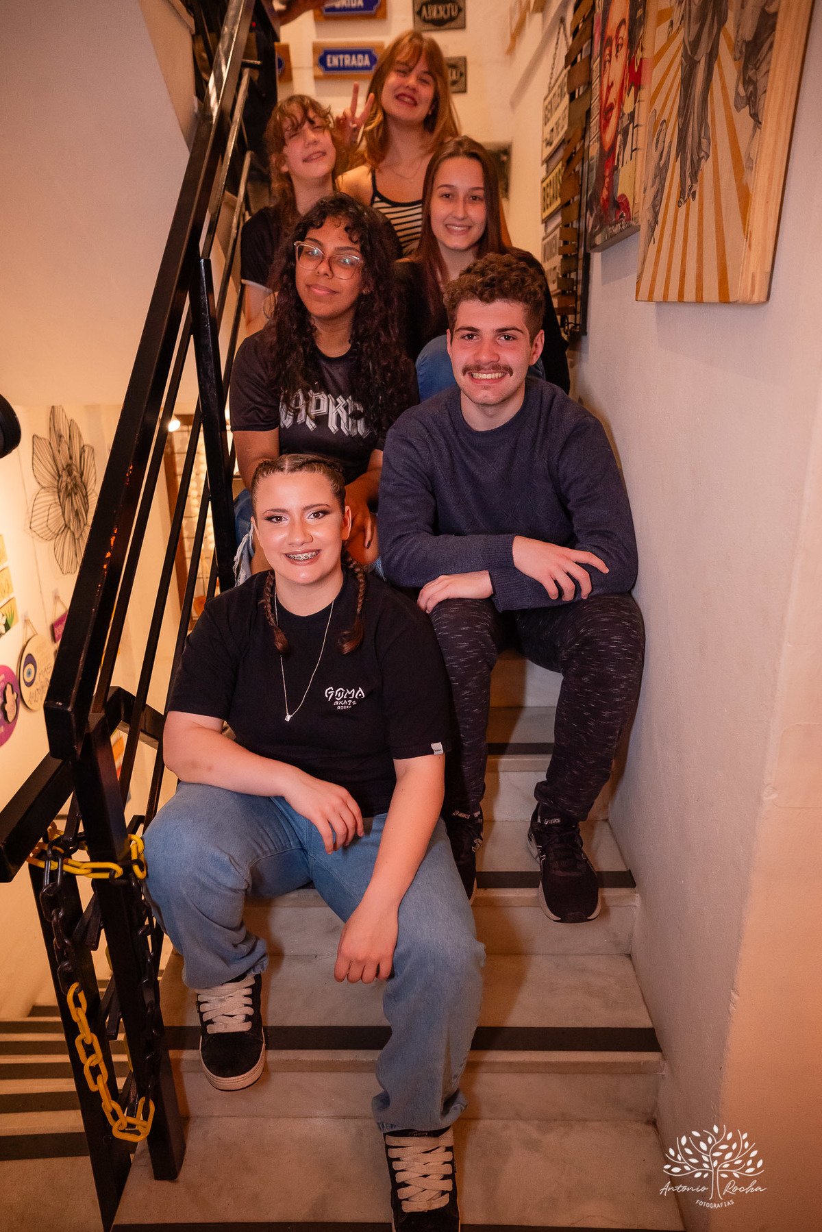 ensaio 15 anos - fotografia de 15 anos - Ana Carolina - personalidade forte - hapkido - ensaio personalizado - Antonio Rocha Fotografias - Cafeteria do Engenho - fotos com amigos - fotos de família – Pelotas – Antonio Rocha Fotografias - Debutante