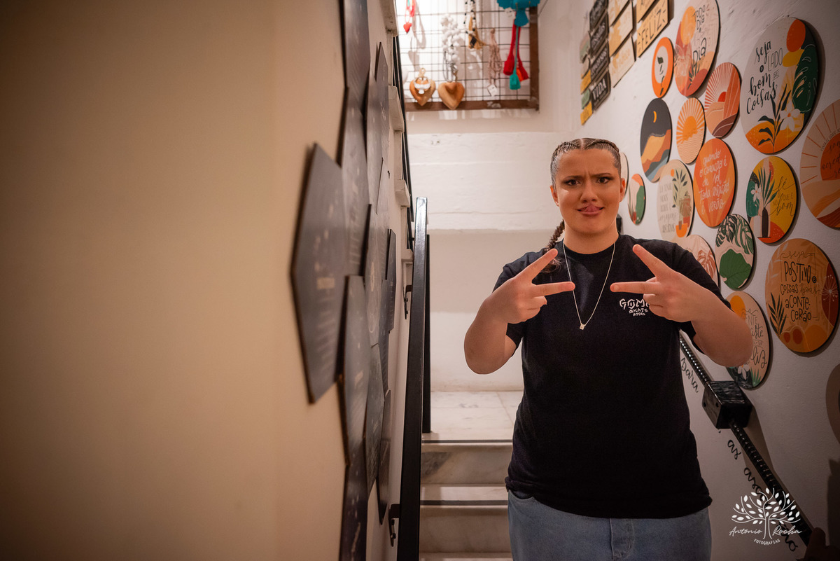 ensaio 15 anos - fotografia de 15 anos - Ana Carolina - personalidade forte - hapkido - ensaio personalizado - Antonio Rocha Fotografias - Cafeteria do Engenho - fotos com amigos - fotos de família – Pelotas – Antonio Rocha Fotografias - Debutante