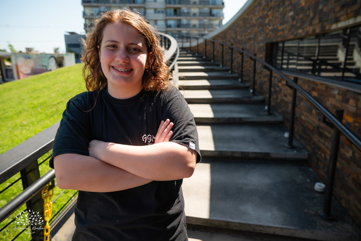 ensaio-de-15-anos - Ana-Carolina - Parque-Una - essência - personalidade - jovem - brincalhona - descolada - autênticos - memórias - espontaneidade - ensaio-personalizado - fotógrafia-de-15-anos  – Antonio Rocha Fotografias – Pelotas - Ensaio Externo