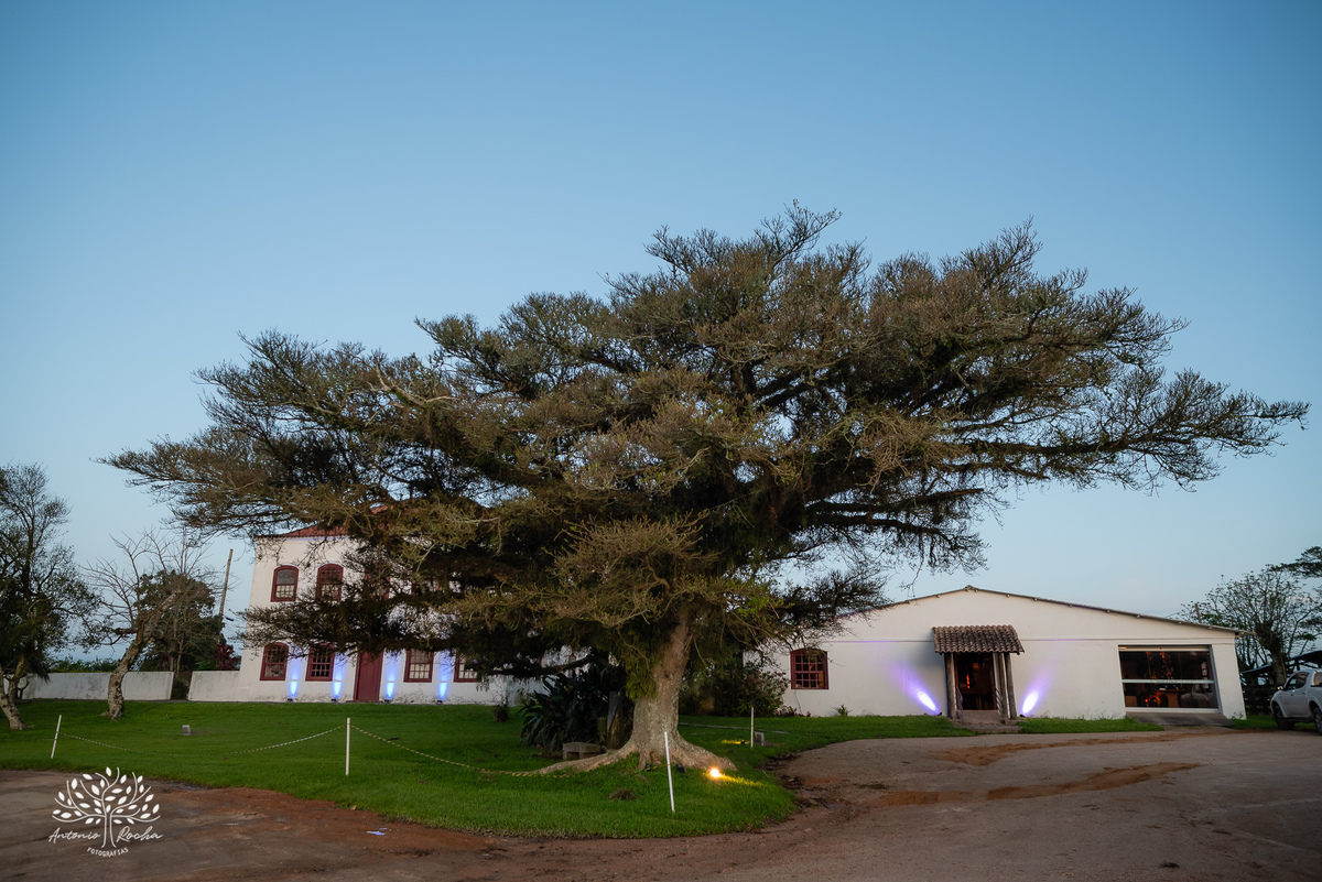 15 anos - Bruna - celebração - Day Spa - família - amigos - mesa de doces - emoções - dança - valsa - homenagens - festa - Antonio Rocha Fotografias - Fazenda do Sobrado - São Lourenço do Sul - Pelotas - Dj Guilherme - Vestido Debutante - Fotografia de 15