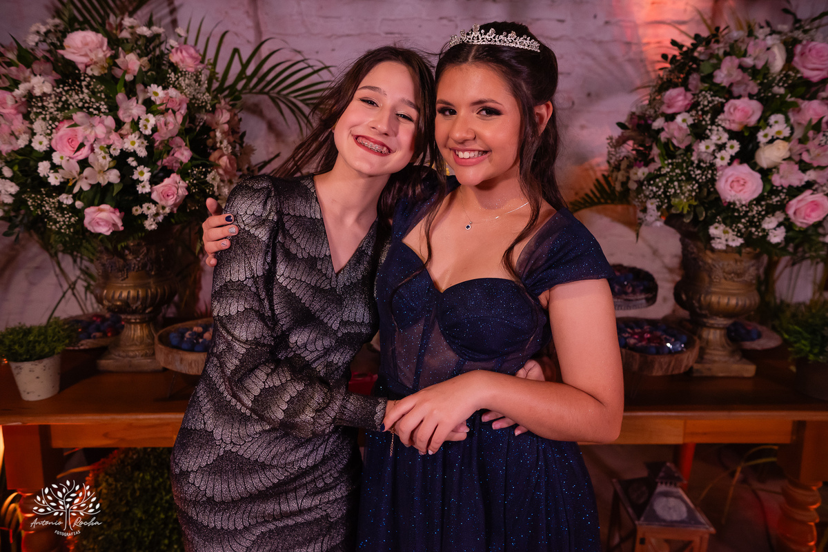 15 anos - Bruna - celebração - Day Spa - família - amigos - mesa de doces - emoções - dança - valsa - homenagens - festa - Antonio Rocha Fotografias - Fazenda do Sobrado - São Lourenço do Sul - Pelotas - Dj Guilherme - Vestido Debutante - Fotografia de 15