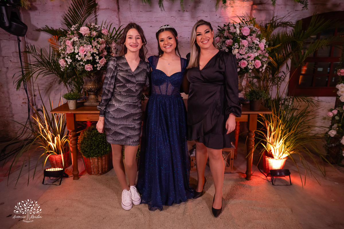 15 anos - Bruna - celebração - Day Spa - família - amigos - mesa de doces - emoções - dança - valsa - homenagens - festa - Antonio Rocha Fotografias - Fazenda do Sobrado - São Lourenço do Sul - Pelotas - Dj Guilherme - Vestido Debutante - Fotografia de 15