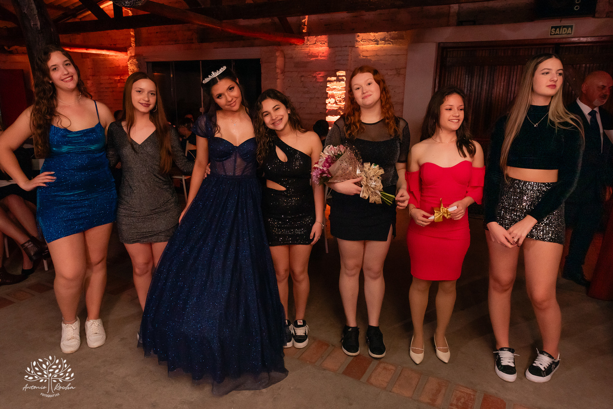 15 anos - Bruna - celebração - Day Spa - família - amigos - mesa de doces - emoções - dança - valsa - homenagens - festa - Antonio Rocha Fotografias - Fazenda do Sobrado - São Lourenço do Sul - Pelotas - Dj Guilherme - Vestido Debutante - Fotografia de 15