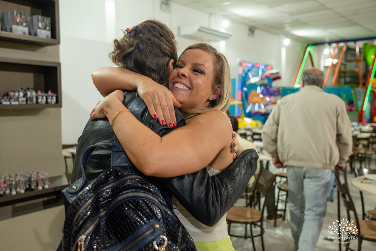 fotografia de aniversário - festa infantil - registro de momentos - aniversário do Theo - tema Michael Jackson - fotógrafo profissional - Antonio Rocha Fotografias - Pelotas - fotografia de evento - Tio Guigui - salão de festas playground - rei do pop