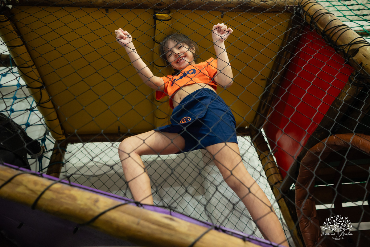 fotografia de aniversário - festa infantil - registro de momentos - aniversário do Theo - tema Michael Jackson - fotógrafo profissional - Antonio Rocha Fotografias - Pelotas - fotografia de evento - Tio Guigui - salão de festas playground - rei do pop