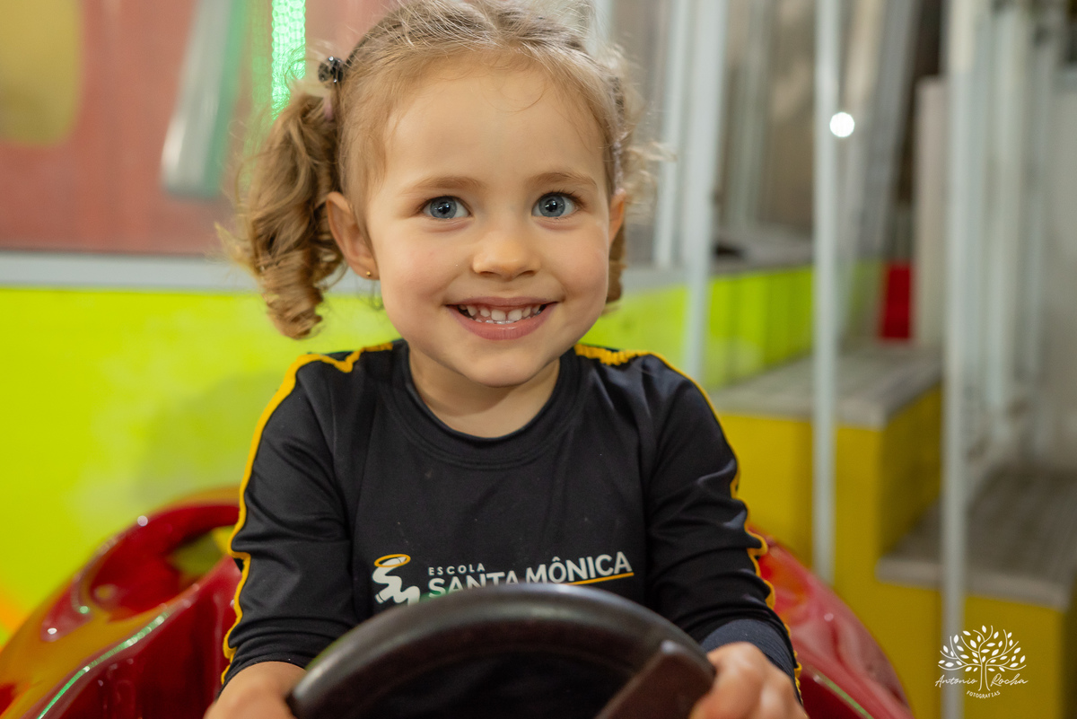 fotografia de aniversário - festa infantil - registro de momentos - aniversário do Theo - tema Michael Jackson - fotógrafo profissional - Antonio Rocha Fotografias - Pelotas - fotografia de evento - Tio Guigui - salão de festas playground - rei do pop