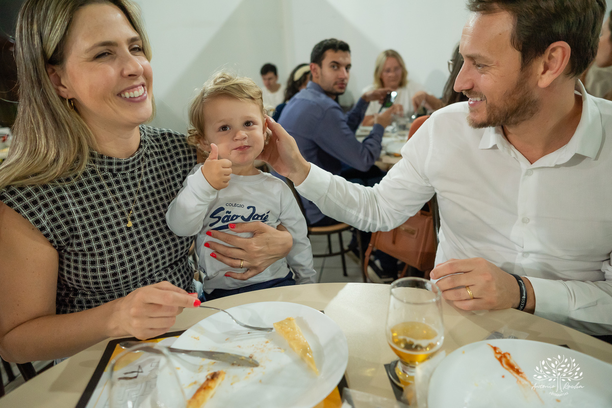 fotografia de aniversário - festa infantil - registro de momentos - aniversário do Theo - tema Michael Jackson - fotógrafo profissional - Antonio Rocha Fotografias - Pelotas - fotografia de evento - Tio Guigui - salão de festas playground - rei do pop