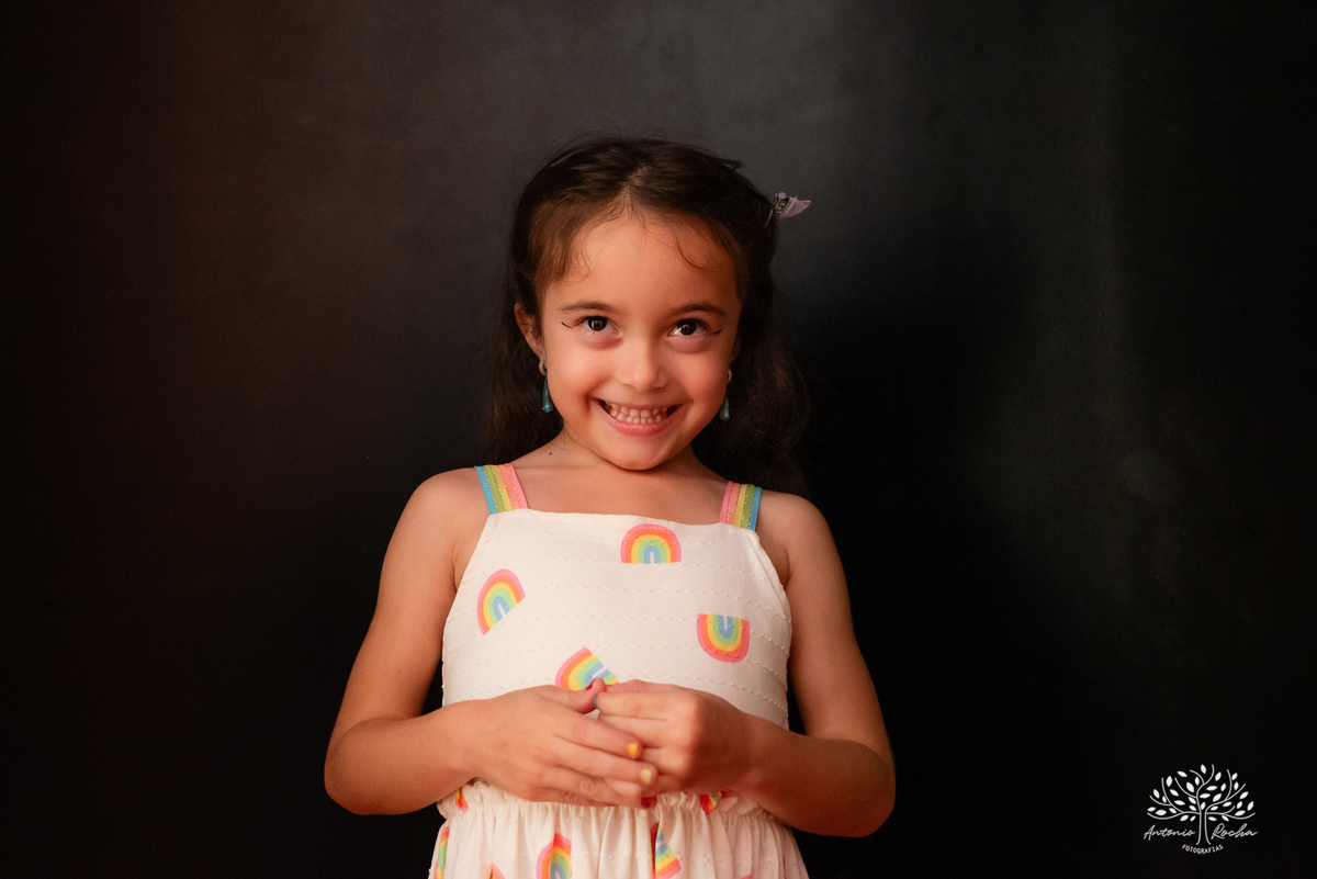 Estherzinha - festa - 6 anos - celebração - alegria - TIo Guigui - amigos - família - Monster High - dançar - Borboletas - brincadeiras - carinho - memórias - docinhos - aniversário - Antonio Rocha Fotografias - Renata Dalbann -Pelotas - Jardim - Esther