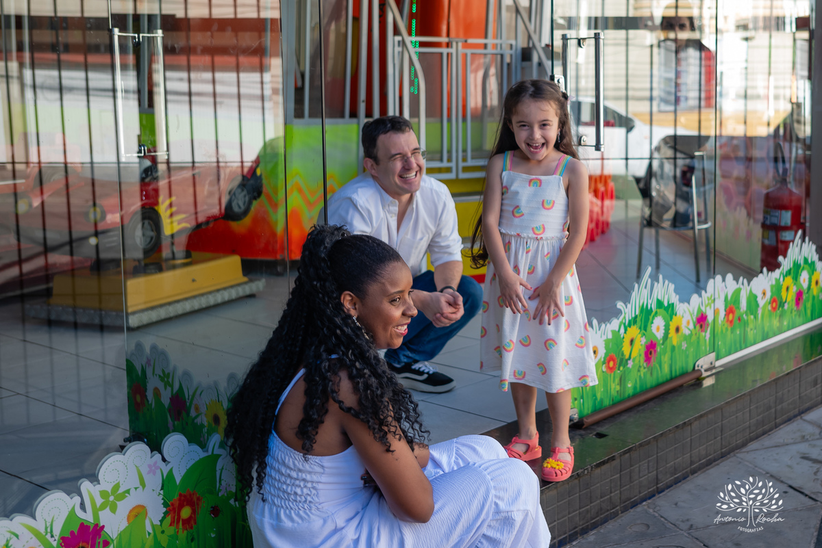Estherzinha - festa - 6 anos - celebração - alegria - TIo Guigui - amigos - família - Monster High - dançar - Borboletas - brincadeiras - carinho - memórias - docinhos - aniversário - Antonio Rocha Fotografias - Renata Dalbann -Pelotas - Jardim - Esther