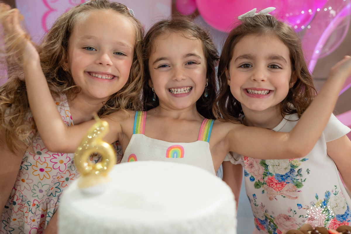 Estherzinha - festa - 6 anos - celebração - alegria - TIo Guigui - amigos - família - Monster High - dançar - Borboletas - brincadeiras - carinho - memórias - docinhos - aniversário - Antonio Rocha Fotografias - Renata Dalbann -Pelotas - Jardim - Esther