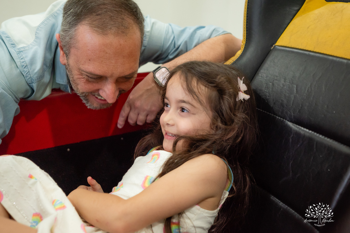 Estherzinha - festa - 6 anos - celebração - alegria - TIo Guigui - amigos - família - Monster High - dançar - Borboletas - brincadeiras - carinho - memórias - docinhos - aniversário - Antonio Rocha Fotografias - Renata Dalbann -Pelotas - Jardim - Esther