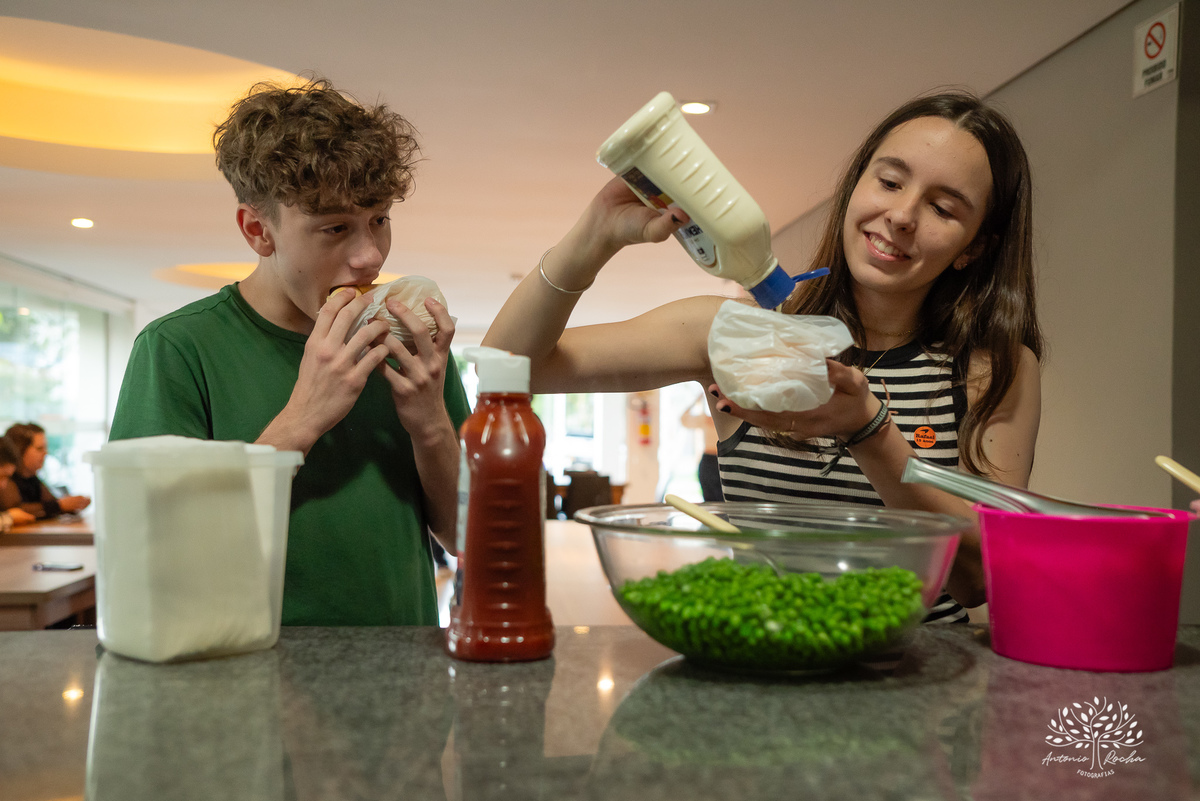  festa de 15 anos - celebração íntima - aniversário do Rafael - fotografia de eventos - Antonio Rocha Fotografias - Renata Dalbann - família e amigos - Arte em Decorar - personalizados de festa - momentos inesquecíveis - Pelotas - Quinze Anos de Menino