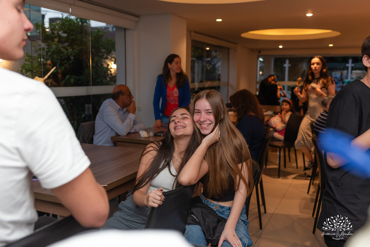  festa de 15 anos - celebração íntima - aniversário do Rafael - fotografia de eventos - Antonio Rocha Fotografias - Renata Dalbann - família e amigos - Arte em Decorar - personalizados de festa - momentos inesquecíveis - Pelotas - Quinze Anos de Menino