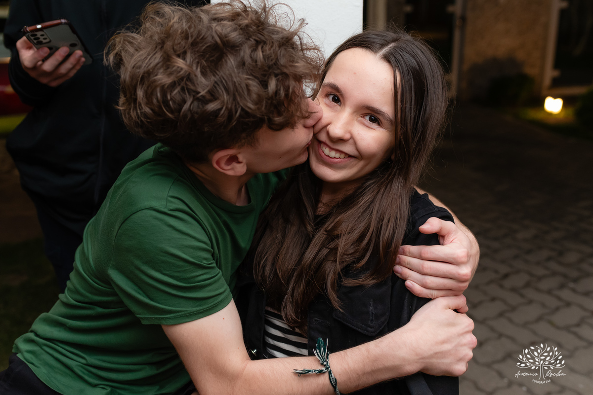  festa de 15 anos - celebração íntima - aniversário do Rafael - fotografia de eventos - Antonio Rocha Fotografias - Renata Dalbann - família e amigos - Arte em Decorar - personalizados de festa - momentos inesquecíveis - Pelotas - Quinze Anos de Menino