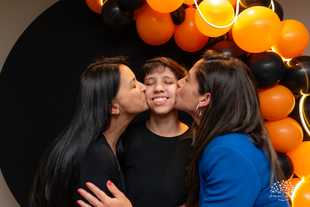  festa de 15 anos - celebração íntima - aniversário do Rafael - fotografia de eventos - Antonio Rocha Fotografias - Renata Dalbann - família e amigos - Arte em Decorar - personalizados de festa - momentos inesquecíveis - Pelotas - Quinze Anos de Menino