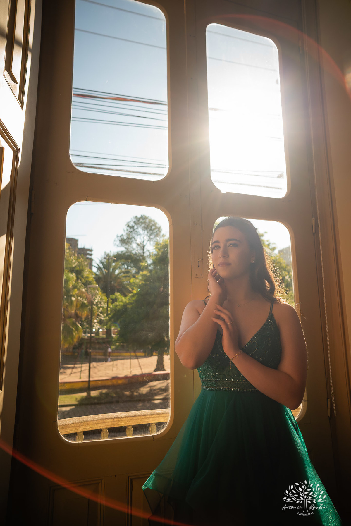 ensaios de 15 anos - fotografia de debutante - Museu do Doce - Pelotas - fotografia de aniversário - ensaio fotográfico personalizado - arquitetura histórica - luz natural - fotografia emocional - Antonio Rocha Fotografias - ensaio marcante- Quinze Anos
