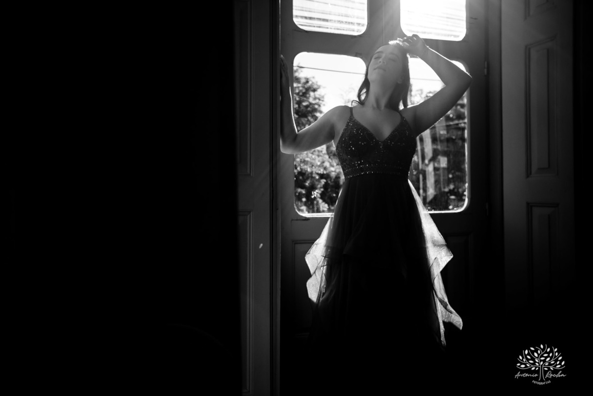 ensaios de 15 anos - fotografia de debutante - Museu do Doce - Pelotas - fotografia de aniversário - ensaio fotográfico personalizado - arquitetura histórica - luz natural - fotografia emocional - Antonio Rocha Fotografias - ensaio marcante- Quinze Anos