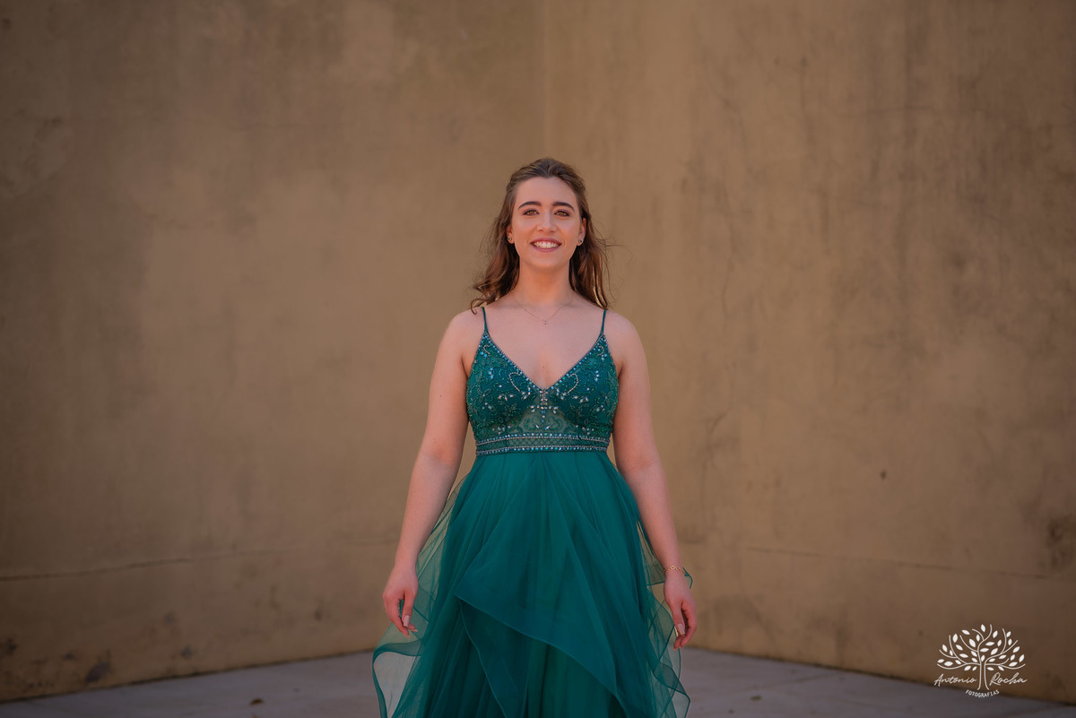 ensaios de 15 anos - fotografia de debutante - Museu do Doce - Pelotas - fotografia de aniversário - ensaio fotográfico personalizado - arquitetura histórica - luz natural - fotografia emocional - Antonio Rocha Fotografias - ensaio marcante- Quinze Anos