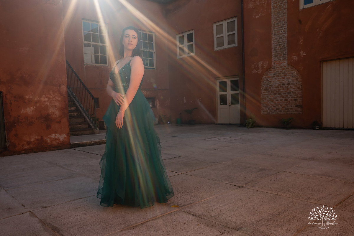 ensaios de 15 anos - fotografia de debutante - Museu do Doce - Pelotas - fotografia de aniversário - ensaio fotográfico personalizado - arquitetura histórica - luz natural - fotografia emocional - Antonio Rocha Fotografias - ensaio marcante- Quinze Anos