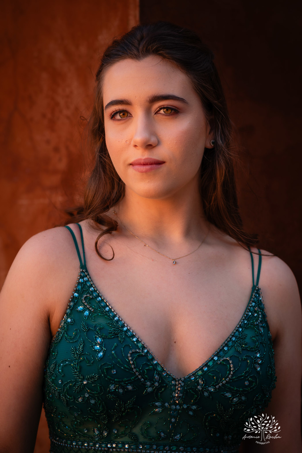 ensaios de 15 anos - fotografia de debutante - Museu do Doce - Pelotas - fotografia de aniversário - ensaio fotográfico personalizado - arquitetura histórica - luz natural - fotografia emocional - Antonio Rocha Fotografias - ensaio marcante- Quinze Anos