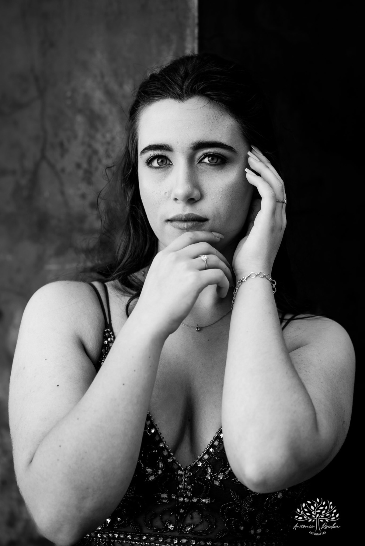 ensaios de 15 anos - fotografia de debutante - Museu do Doce - Pelotas - fotografia de aniversário - ensaio fotográfico personalizado - arquitetura histórica - luz natural - fotografia emocional - Antonio Rocha Fotografias - ensaio marcante- Quinze Anos