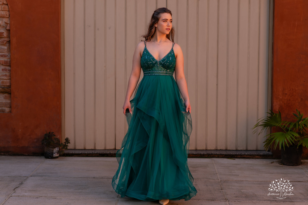 ensaios de 15 anos - fotografia de debutante - Museu do Doce - Pelotas - fotografia de aniversário - ensaio fotográfico personalizado - arquitetura histórica - luz natural - fotografia emocional - Antonio Rocha Fotografias - ensaio marcante- Quinze Anos