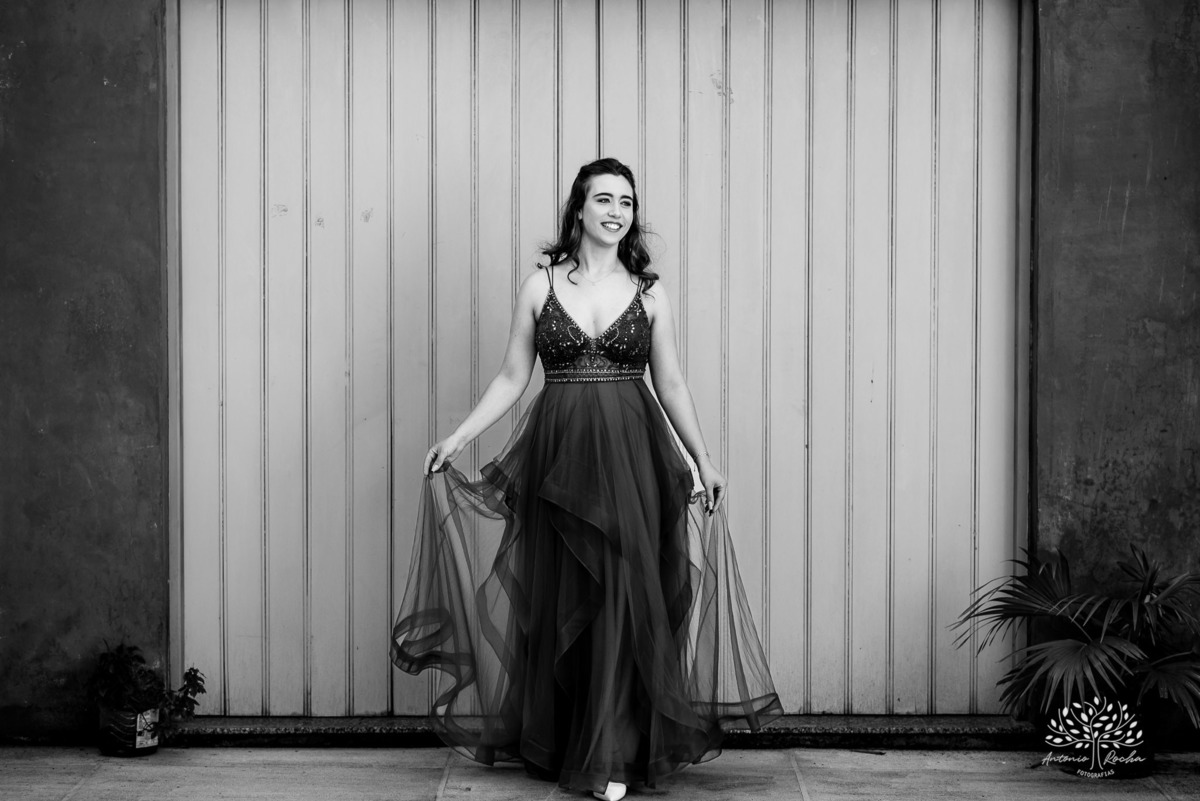ensaios de 15 anos - fotografia de debutante - Museu do Doce - Pelotas - fotografia de aniversário - ensaio fotográfico personalizado - arquitetura histórica - luz natural - fotografia emocional - Antonio Rocha Fotografias - ensaio marcante- Quinze Anos
