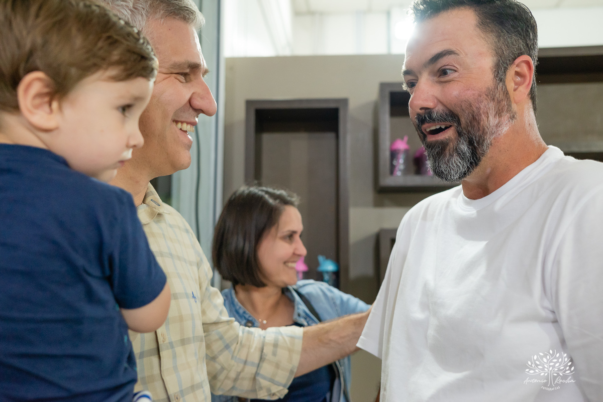 aniversário infantil - fotografia de crianças - festa temática - unicórnio - momentos especiais - registros fotográficos - alegria e diversão - show do parabéns - espontaneidade das crianças - fotografia profissional - Antonio Rocha Fotografias – Pelotas 