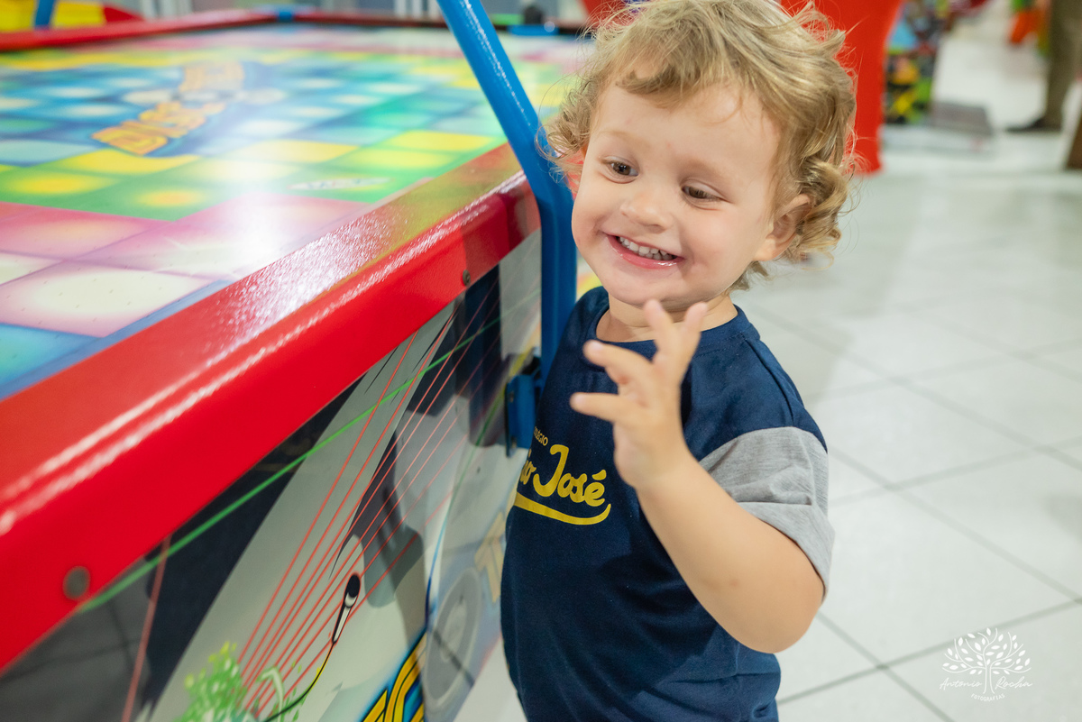 aniversário infantil - fotografia de crianças - festa temática - unicórnio - momentos especiais - registros fotográficos - alegria e diversão - show do parabéns - espontaneidade das crianças - fotografia profissional - Antonio Rocha Fotografias – Pelotas 