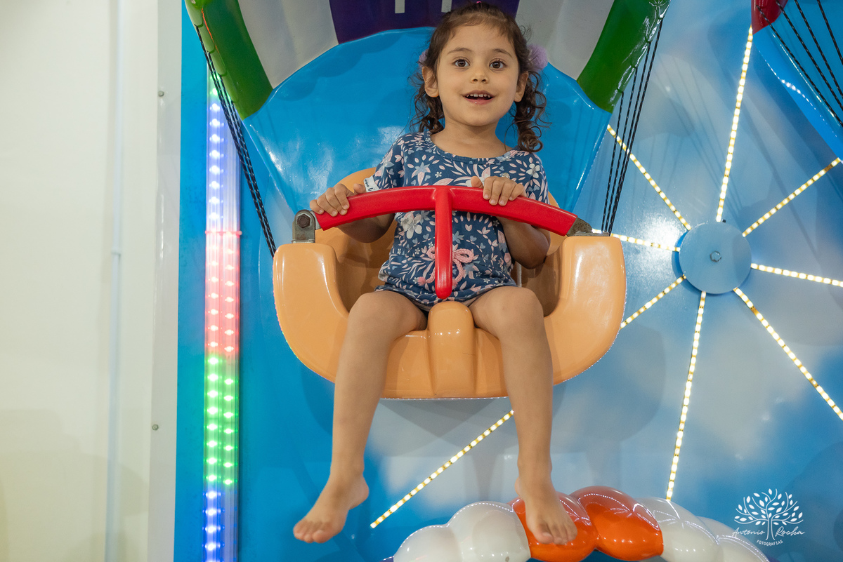 aniversário infantil - fotografia de crianças - festa temática - unicórnio - momentos especiais - registros fotográficos - alegria e diversão - show do parabéns - espontaneidade das crianças - fotografia profissional - Antonio Rocha Fotografias – Pelotas 