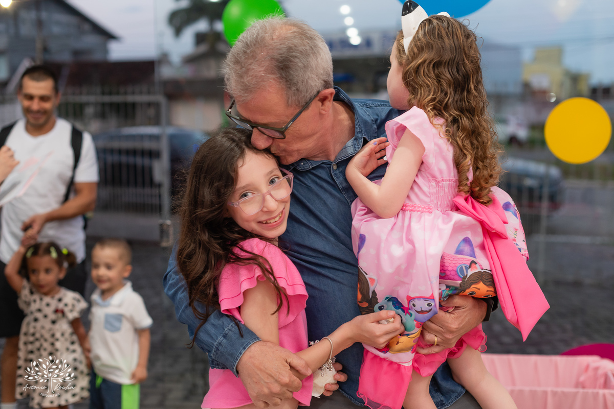 aniversário infantil - fotografia de aniversário - fotografia de família - fotógrafo infantil - Palhaça Tilika - Isabela 5 anos - playground infantil - fotografia profissional - celebração em família - Tio Antonio Rocha Fotografias - Pelotas – Loly Pop