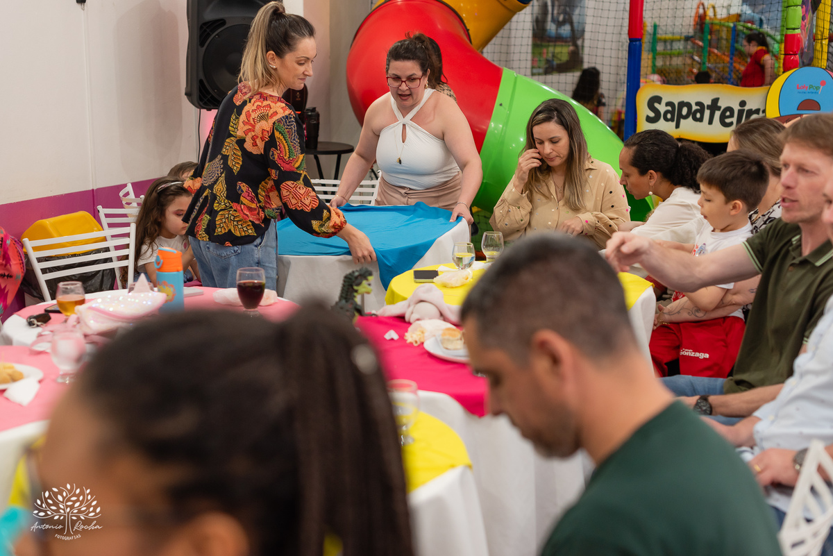aniversário infantil - fotografia de aniversário - fotografia de família - fotógrafo infantil - Palhaça Tilika - Isabela 5 anos - playground infantil - fotografia profissional - celebração em família - Tio Antonio Rocha Fotografias - Pelotas – Loly Pop