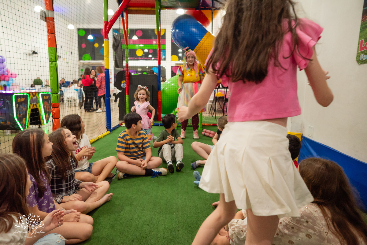 aniversário infantil - fotografia de aniversário - fotografia de família - fotógrafo infantil - Palhaça Tilika - Isabela 5 anos - playground infantil - fotografia profissional - celebração em família - Tio Antonio Rocha Fotografias - Pelotas – Loly Pop