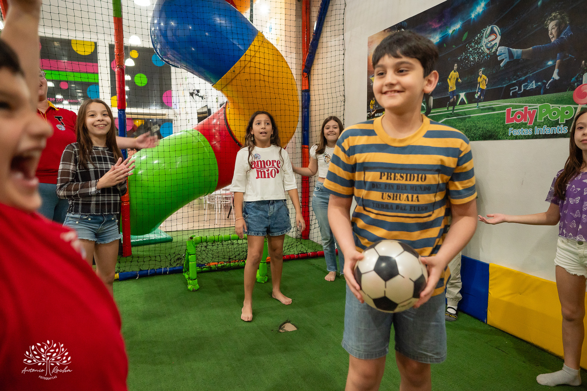 aniversário infantil - fotografia de aniversário - fotografia de família - fotógrafo infantil - Palhaça Tilika - Isabela 5 anos - playground infantil - fotografia profissional - celebração em família - Tio Antonio Rocha Fotografias - Pelotas – Loly Pop