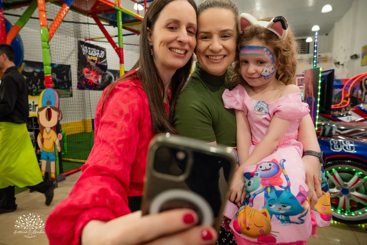 aniversário infantil - fotografia de aniversário - fotografia de família - fotógrafo infantil - Palhaça Tilika - Isabela 5 anos - playground infantil - fotografia profissional - celebração em família - Tio Antonio Rocha Fotografias - Pelotas – Loly Pop