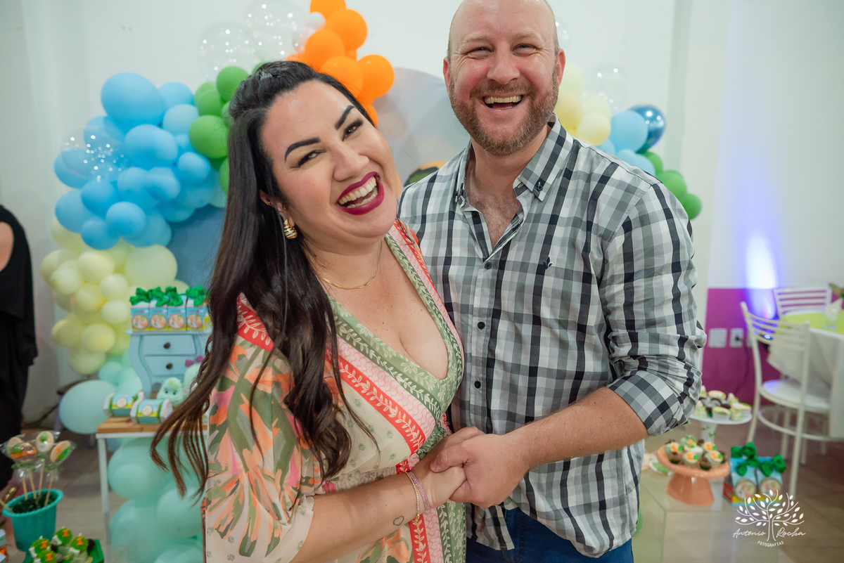 primeiro aninho - festa infantil - fotografia de aniversário - memórias da infância - registro fotográfico - celebração em família - fotografia profissional - fotografia de crianças - sorriso infantil - fotografias inesquecíveis – Pelotas – Antonio Rocha 