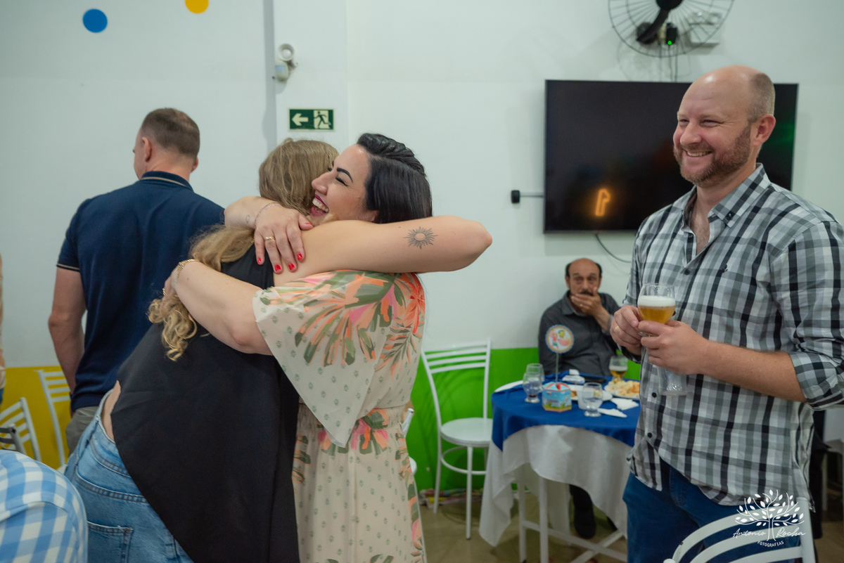primeiro aninho - festa infantil - fotografia de aniversário - memórias da infância - registro fotográfico - celebração em família - fotografia profissional - fotografia de crianças - sorriso infantil - fotografias inesquecíveis – Pelotas – Antonio Rocha 