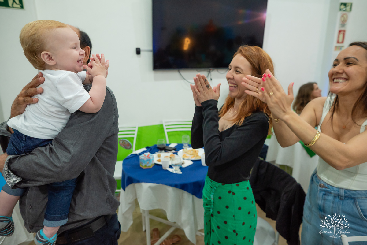 primeiro aninho - festa infantil - fotografia de aniversário - memórias da infância - registro fotográfico - celebração em família - fotografia profissional - fotografia de crianças - sorriso infantil - fotografias inesquecíveis – Pelotas – Antonio Rocha 