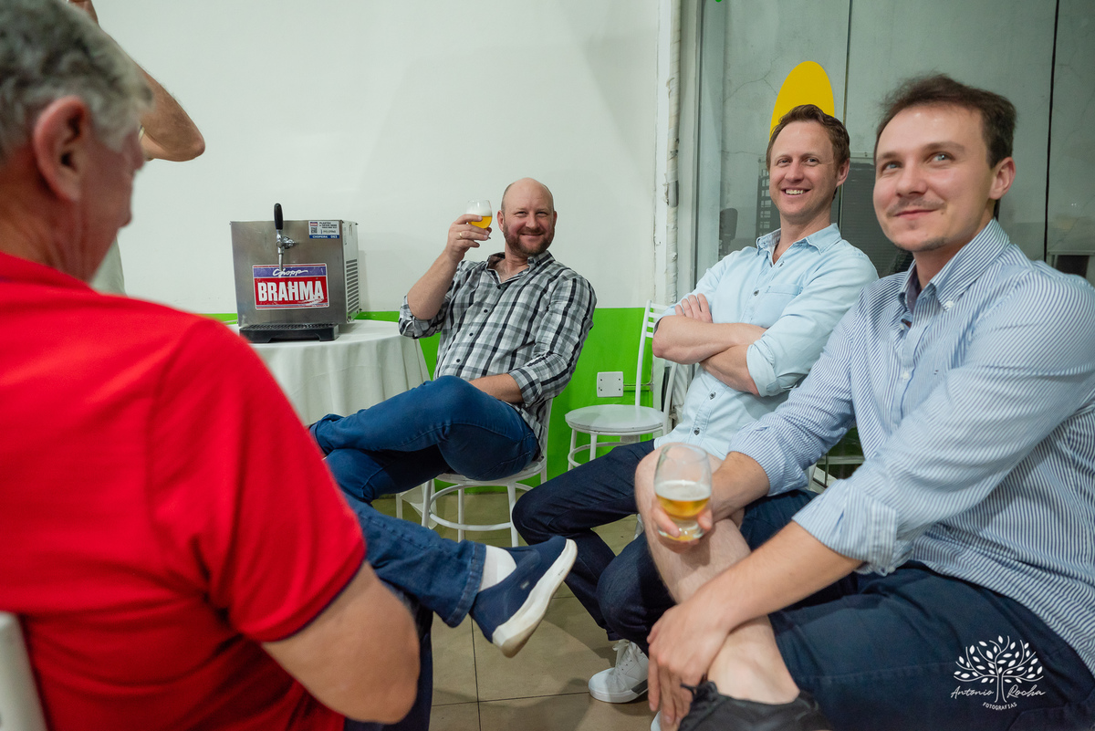 primeiro aninho - festa infantil - fotografia de aniversário - memórias da infância - registro fotográfico - celebração em família - fotografia profissional - fotografia de crianças - sorriso infantil - fotografias inesquecíveis – Pelotas – Antonio Rocha 