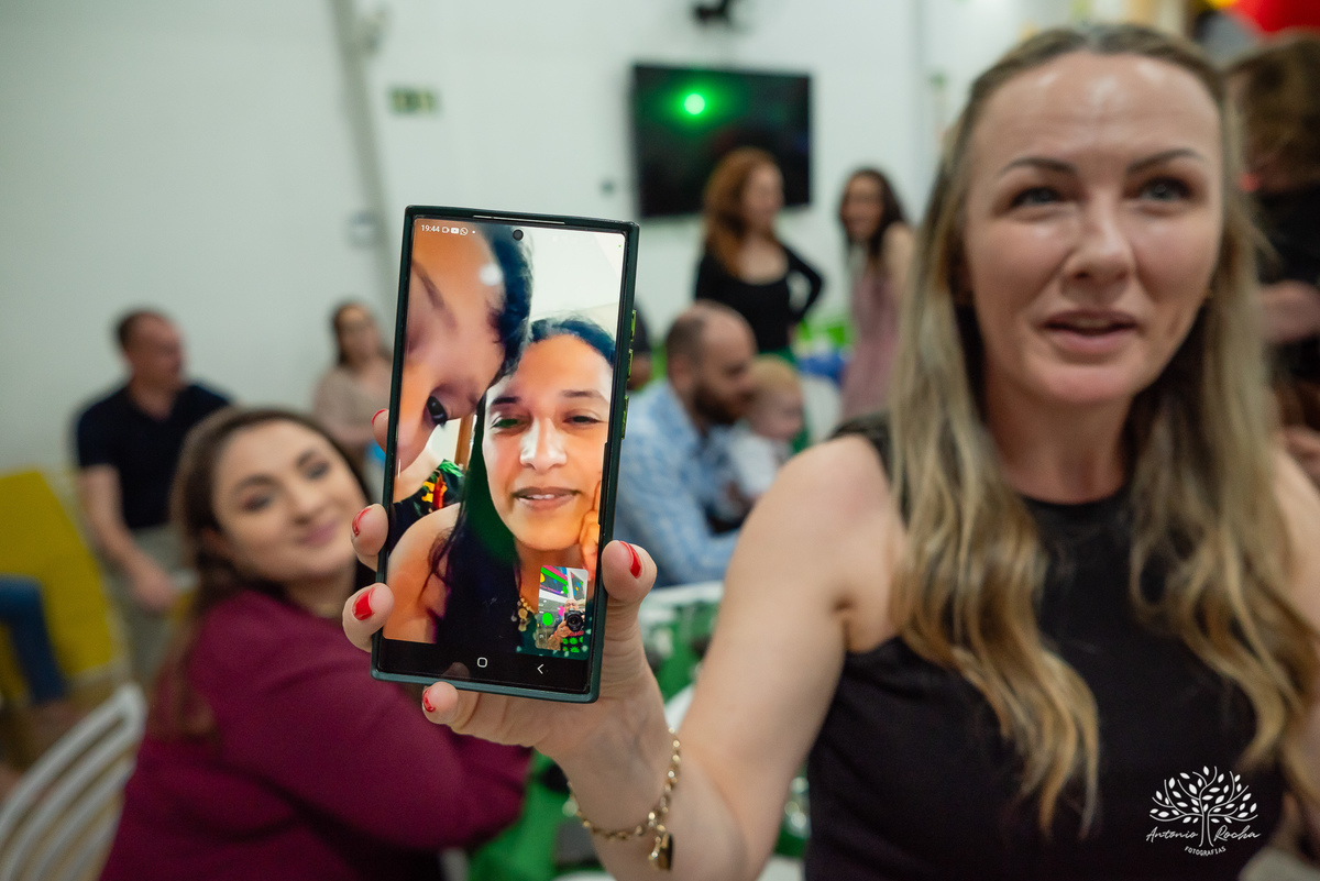 primeiro aninho - festa infantil - fotografia de aniversário - memórias da infância - registro fotográfico - celebração em família - fotografia profissional - fotografia de crianças - sorriso infantil - fotografias inesquecíveis – Pelotas – Antonio Rocha 