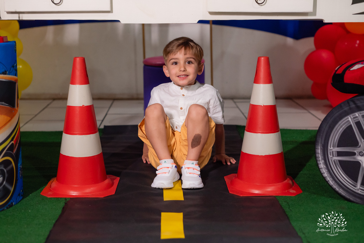 aniversário infantil - festa de 5 anos - Matteo - fotografia de aniversário - fotógrafo profissional - tema carros - - momentos em família - playground - Chuva de Neve - animador Roxito - Antonio Rocha Fotografias – Pelotas – Cliff Kids