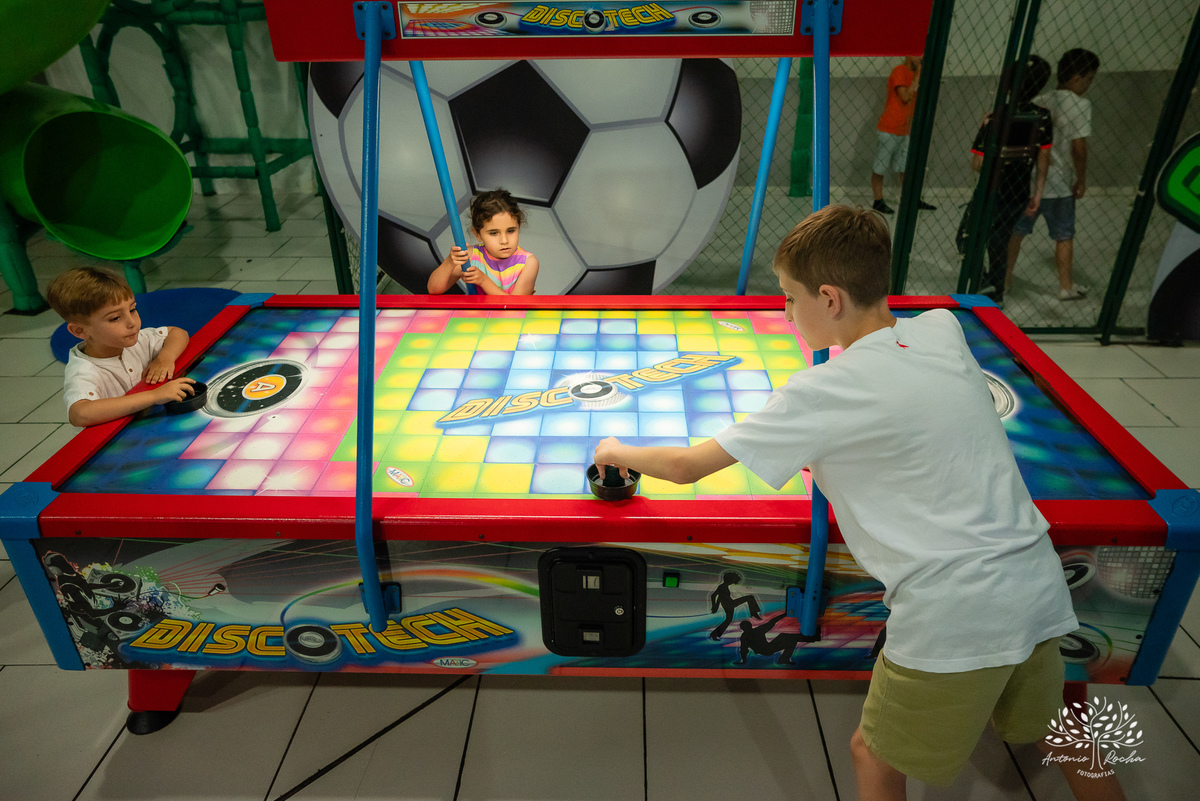 aniversário infantil - festa de 5 anos - Matteo - fotografia de aniversário - fotógrafo profissional - tema carros - - momentos em família - playground - Chuva de Neve - animador Roxito - Antonio Rocha Fotografias – Pelotas – Cliff Kids