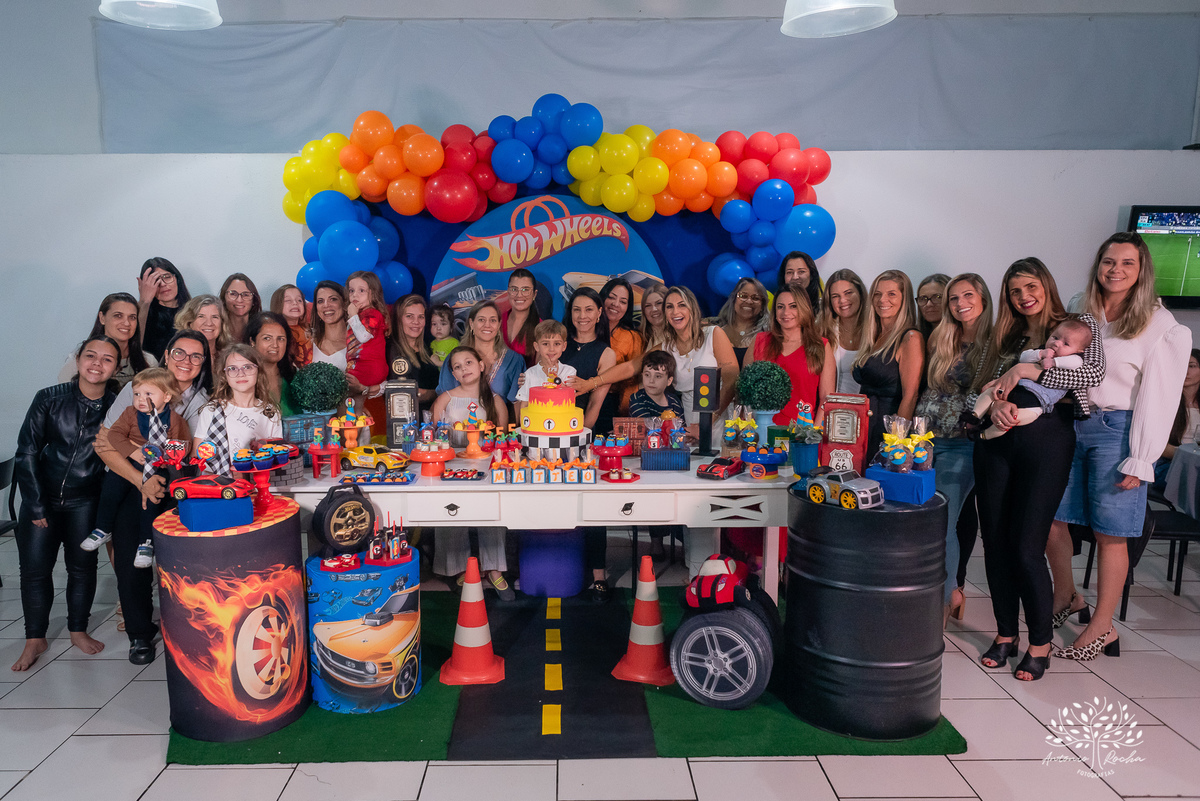 aniversário infantil - festa de 5 anos - Matteo - fotografia de aniversário - fotógrafo profissional - tema carros - - momentos em família - playground - Chuva de Neve - animador Roxito - Antonio Rocha Fotografias – Pelotas – Cliff Kids