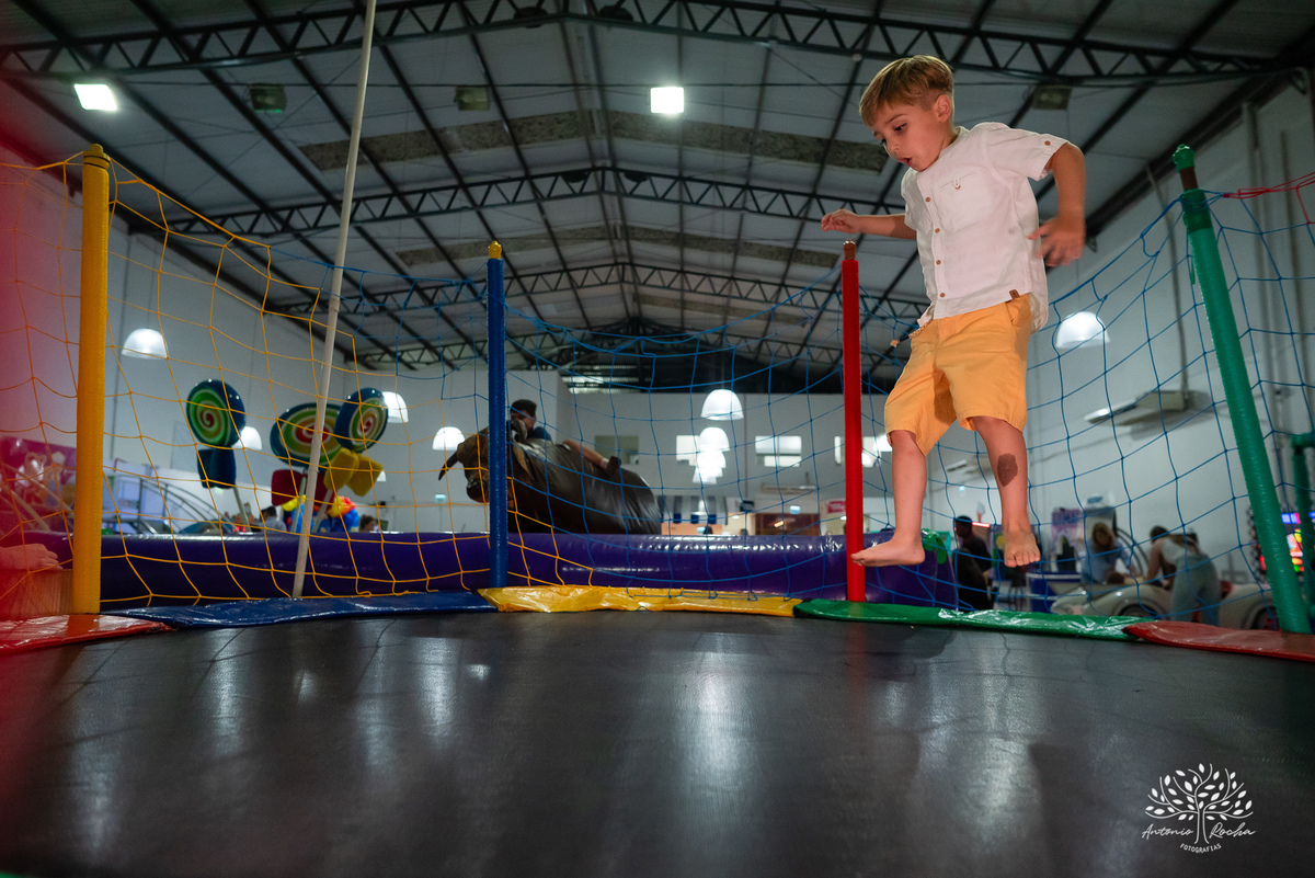aniversário infantil - festa de 5 anos - Matteo - fotografia de aniversário - fotógrafo profissional - tema carros - - momentos em família - playground - Chuva de Neve - animador Roxito - Antonio Rocha Fotografias – Pelotas – Cliff Kids