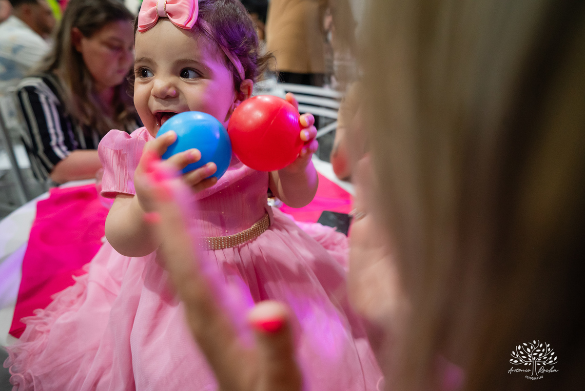 primeiro aninho - fotografia de aniversário infantil - registros de família - decoração de festa infantil - playground na festa - interação com convidados - confiança no fotógrafo - memórias afetivas - Antonio Rocha Fotografias – Pelotas – Loly Pop