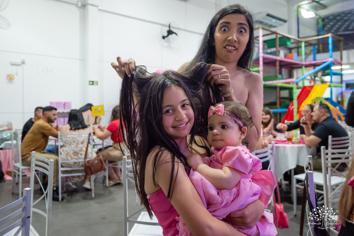 primeiro aninho - fotografia de aniversário infantil - registros de família - decoração de festa infantil - playground na festa - interação com convidados - confiança no fotógrafo - memórias afetivas - Antonio Rocha Fotografias – Pelotas – Loly Pop