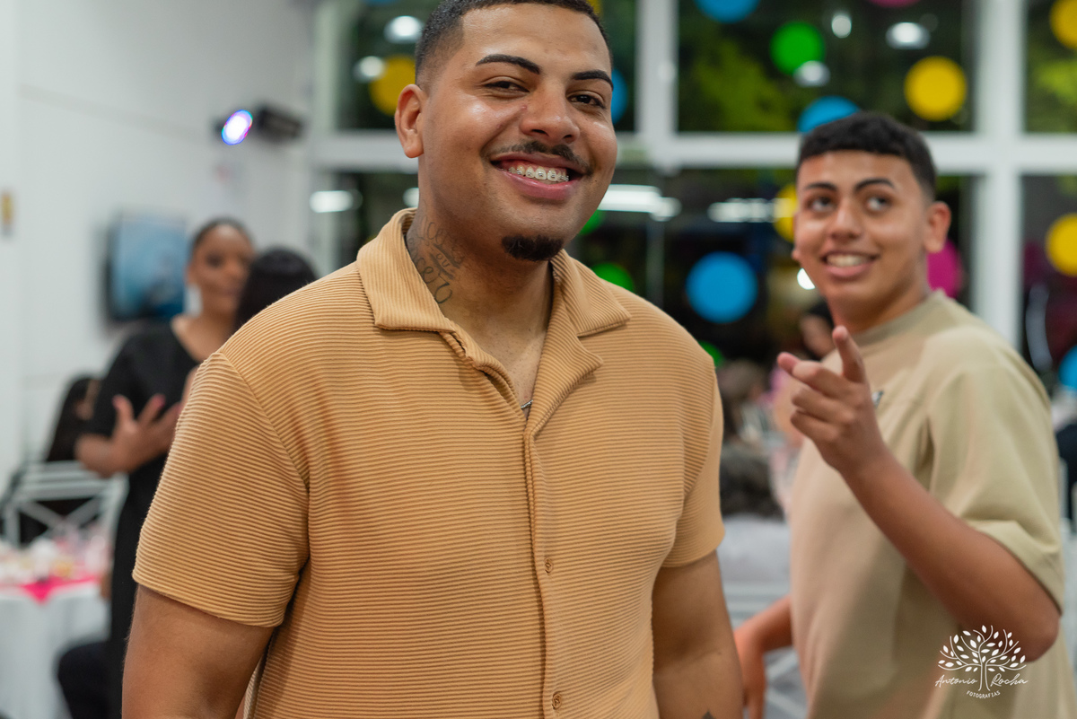 primeiro aninho - fotografia de aniversário infantil - registros de família - decoração de festa infantil - playground na festa - interação com convidados - confiança no fotógrafo - memórias afetivas - Antonio Rocha Fotografias – Pelotas – Loly Pop