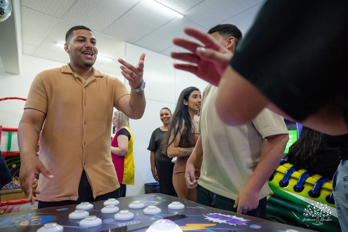 primeiro aninho - fotografia de aniversário infantil - registros de família - decoração de festa infantil - playground na festa - interação com convidados - confiança no fotógrafo - memórias afetivas - Antonio Rocha Fotografias – Pelotas – Loly Pop