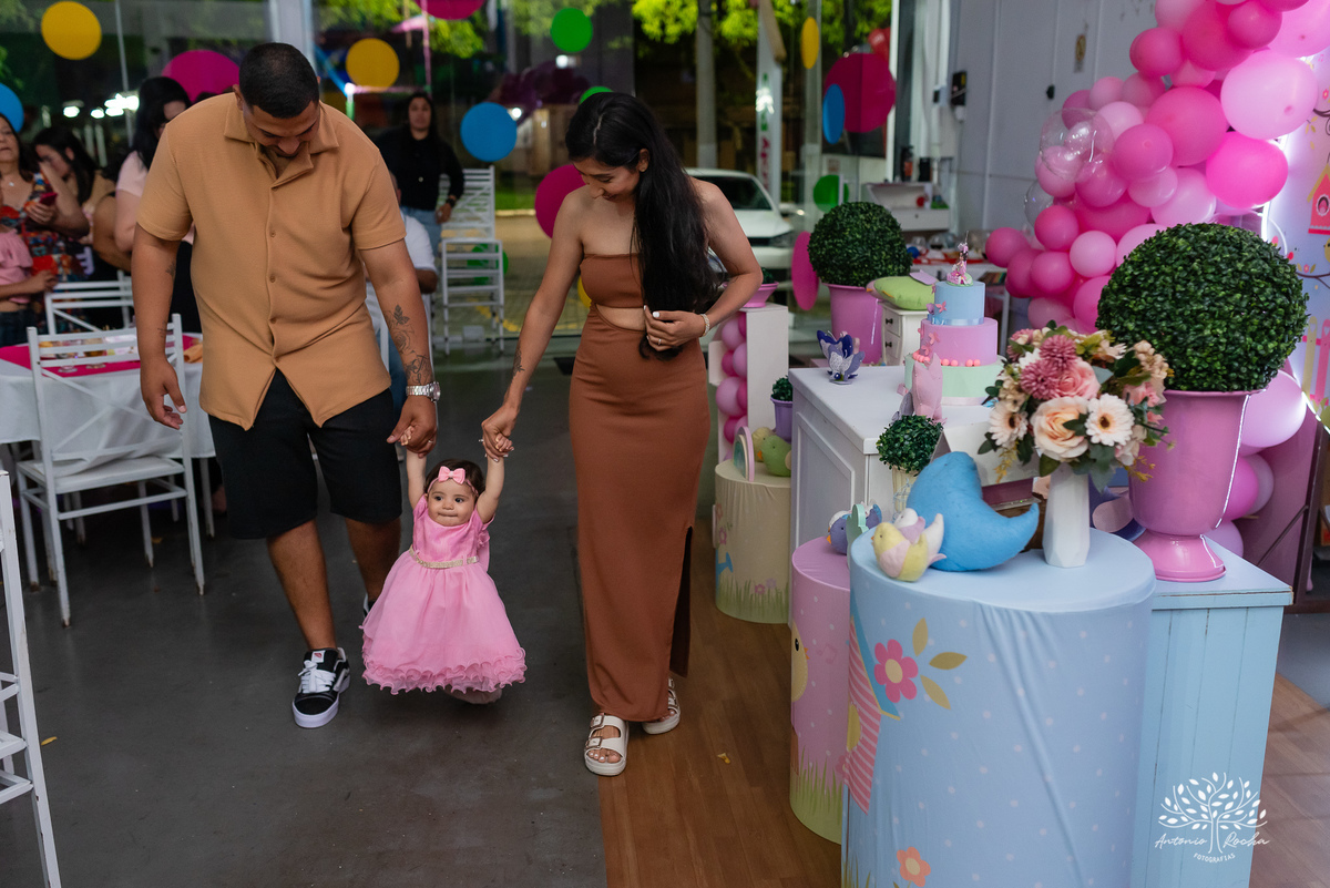primeiro aninho - fotografia de aniversário infantil - registros de família - decoração de festa infantil - playground na festa - interação com convidados - confiança no fotógrafo - memórias afetivas - Antonio Rocha Fotografias – Pelotas – Loly Pop