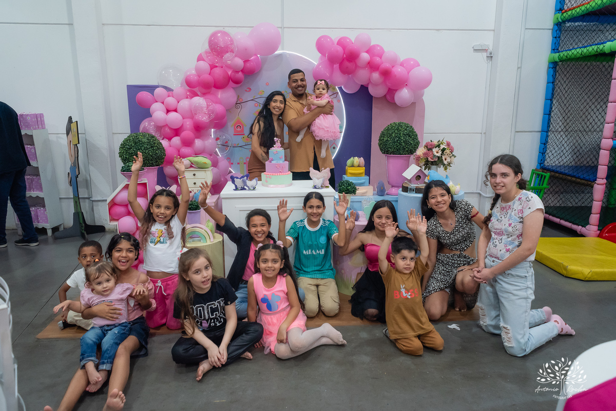 primeiro aninho - fotografia de aniversário infantil - registros de família - decoração de festa infantil - playground na festa - interação com convidados - confiança no fotógrafo - memórias afetivas - Antonio Rocha Fotografias – Pelotas – Loly Pop